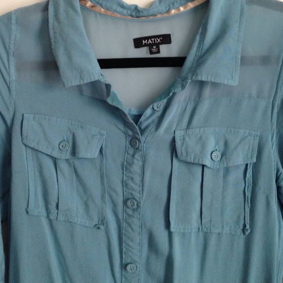 ⛔️SOLD IN BUNDLE⛔️ Blue Button Down Collared Dress - Picture 3 of 4