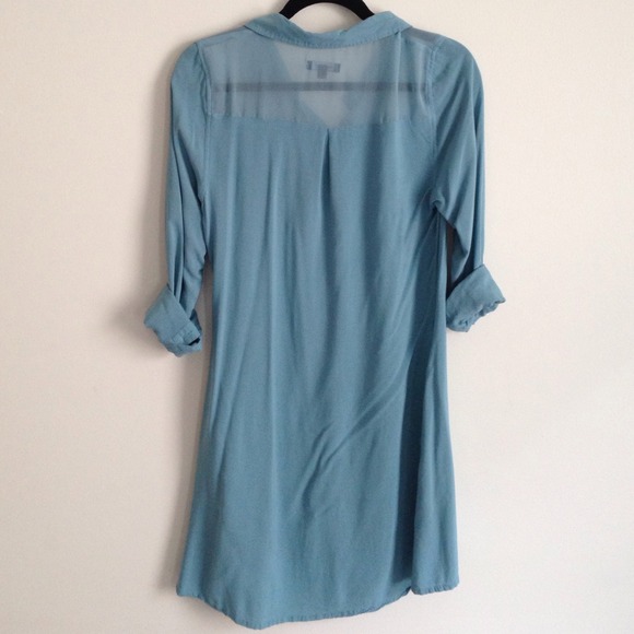 ⛔️SOLD IN BUNDLE⛔️ Blue Button Down Collared Dress - Picture 4 of 4