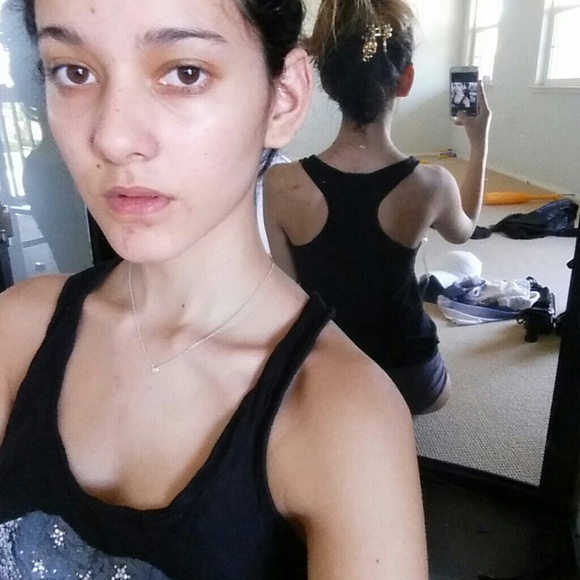 Tank top - Picture 2 of 3