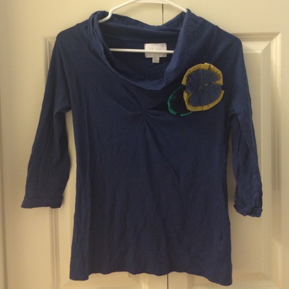 Anthropologie top with fabric flower pins