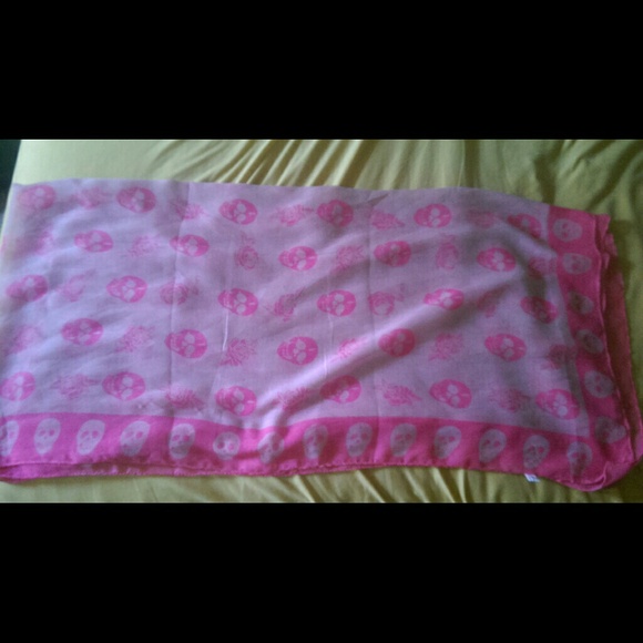 Skull Scarf & Aztec Scarf - Picture 2 of 4