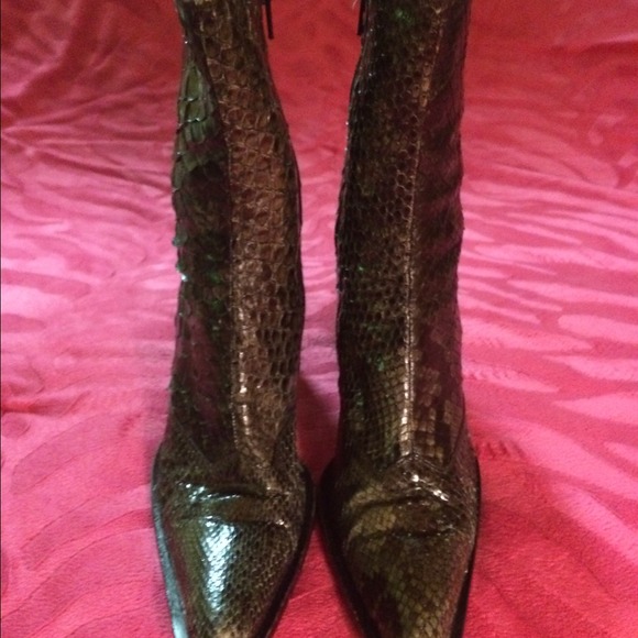 Women's Snakeskin Boots