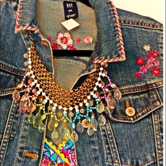 GAP Jackets & Blazers - 🌷🌷Embroidered  NWOT Gap Jean Jacket 💐💐