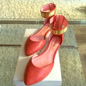 Miranda Lambert super cute flats 😄😄😄