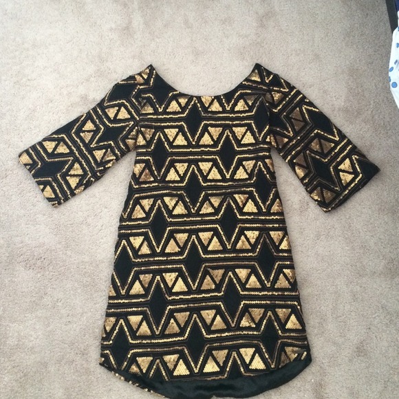 Black and Gold Sequinned Billabong Dress