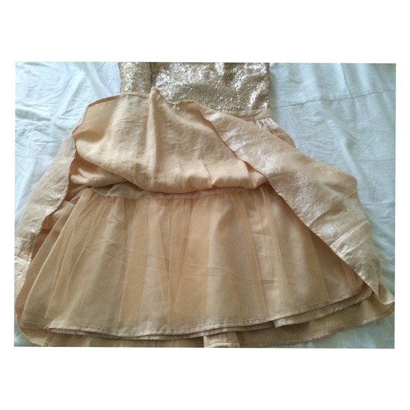 Xmas dress! - Picture 3 of 4