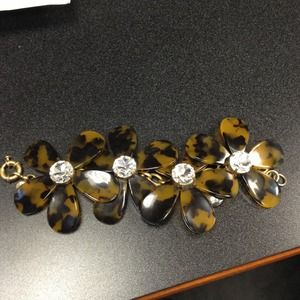 EUC J.Crew (retail) Tortoise Flower Bracelet