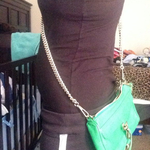 Mini Mac - Picture 2 of 4