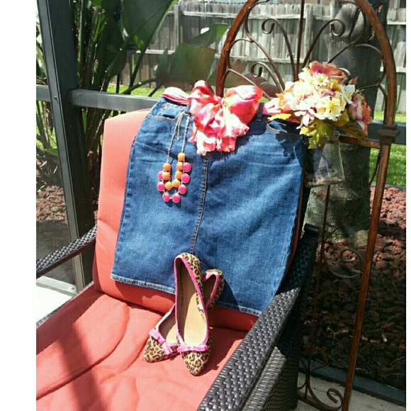 ✂️️CCO✂️Adorable Talbots Denim Skirt