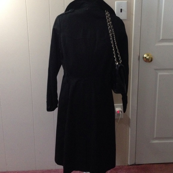 H&M Divided Black Trench Coat - Picture 2 of 4