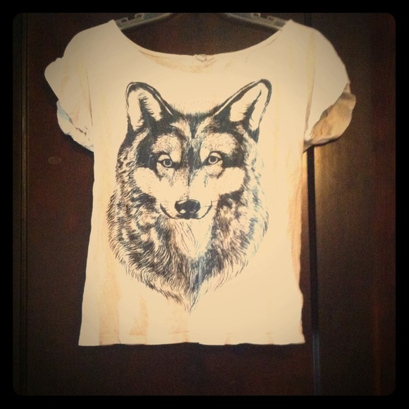 Vintage wolf top