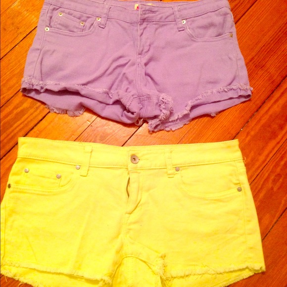 Bundle of two colorful shorts