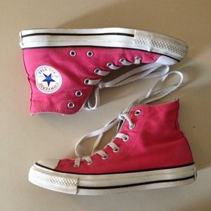 🎉FS 🎉 Faded Pink Hightops