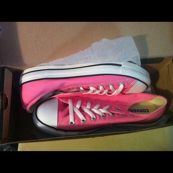 BNWT Converse Shoes