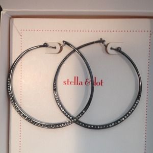 Stella and Dot Heiress Hoops