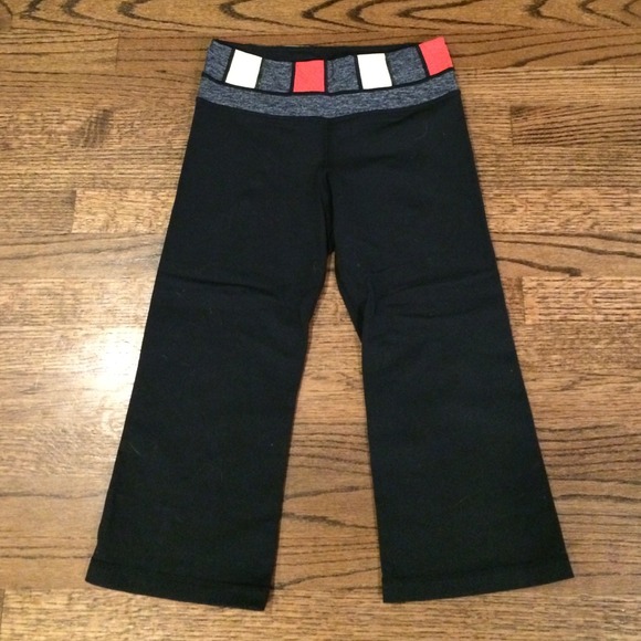 SOLD Lululemon Cropped Legging Size 4