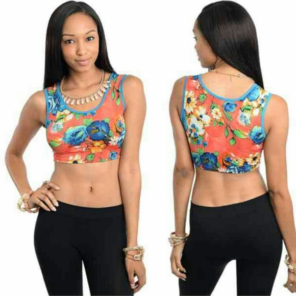 Crop top..sm/med/lrg