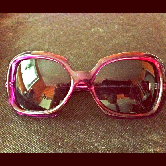 💥Price Dropped💥Joan Collins signature sunglasses - Picture 1 of 4