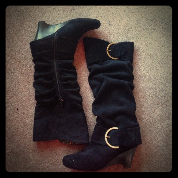 Naughty monkey size 10