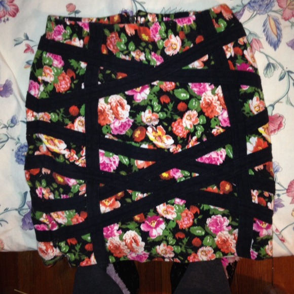 Bandeau/skirt bundle
