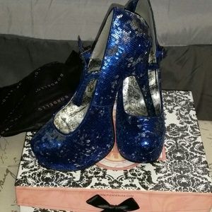 SOLD SOLD Blue silver sequins heels