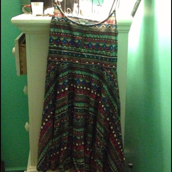 Bundle- Aztec dress + maroon shorts