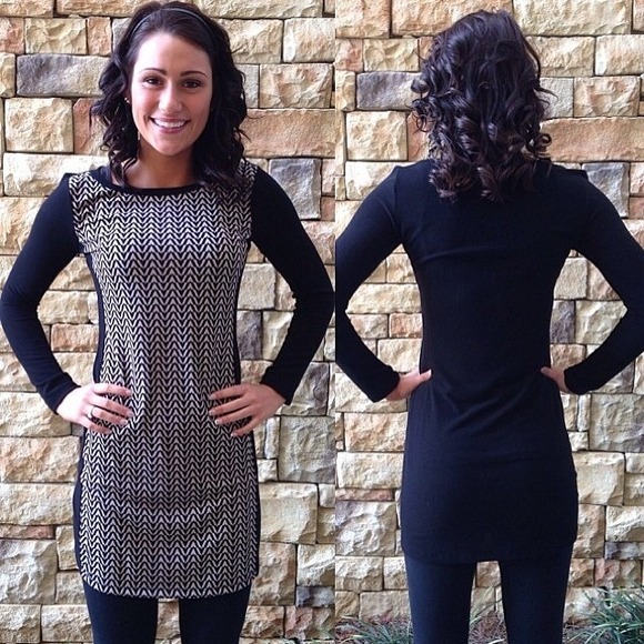 Black and taupe patterned sweater dress.