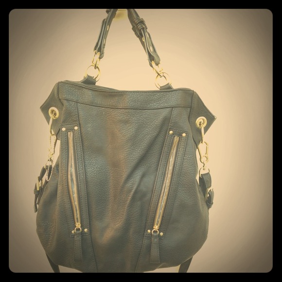 Cross body Olivia + Joy bag 💁