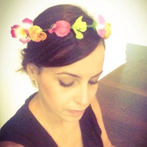 Flower crown - Picture 2 of 3