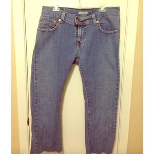 Levi's jeans ❗️️Final Markdown❗️
