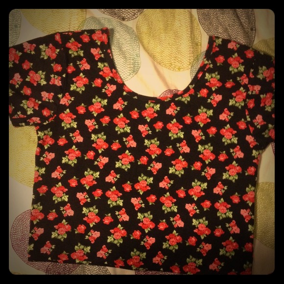 Floral black crop top.