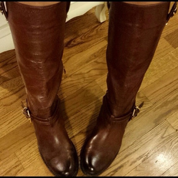 Vince Camuto all leather boots! Super stylish!