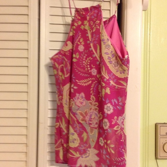 Pink Floral Key-Hole Halter Top w/ Skirt. - Picture 3 of 4