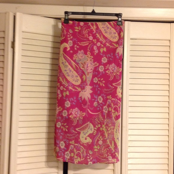 Pink Floral Key-Hole Halter Top w/ Skirt. - Picture 4 of 4