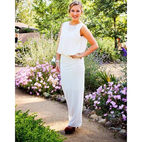 BACKLESS White long Angl dress worn once - Picture 1 of 2