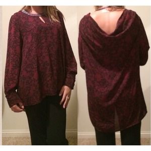NWT. Beautiful maroon shirt!