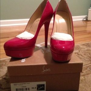 SOLD! Christian louboutin Bianca 140, size 6.5,