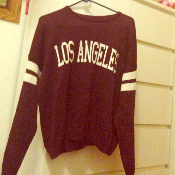Brandy Melville Sweaters - Brandy Melville Veena Sweater