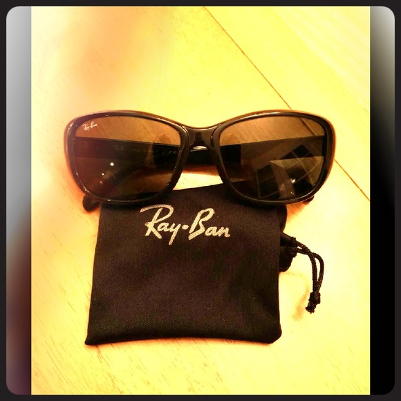 HOLD for kmiller Fall Fashion 🍁 Authentic Rayban