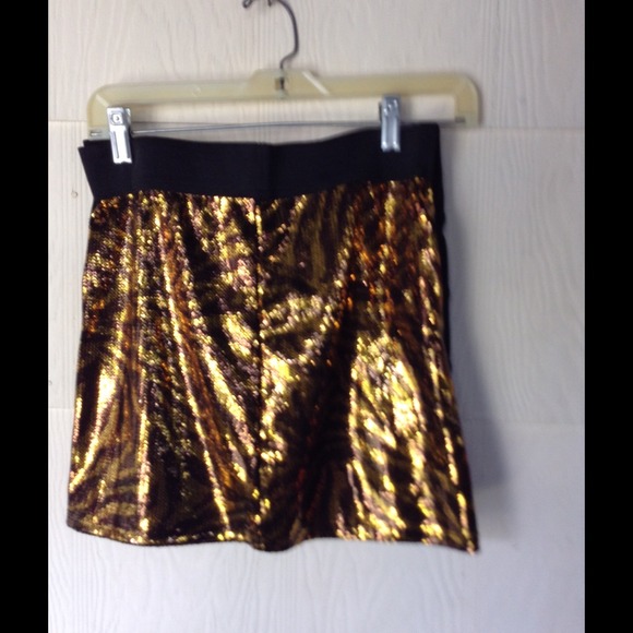 Gold n black sequins mini skirt