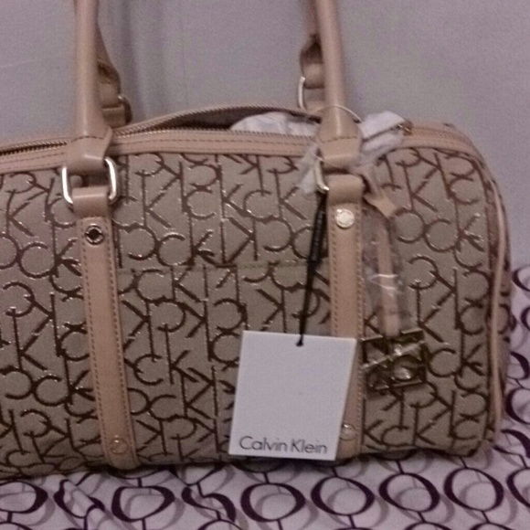 Calvin Klein H4ADF2DF