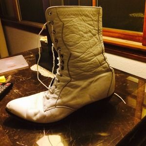 Size 8 1/2 Laredo lace up. boots - whites