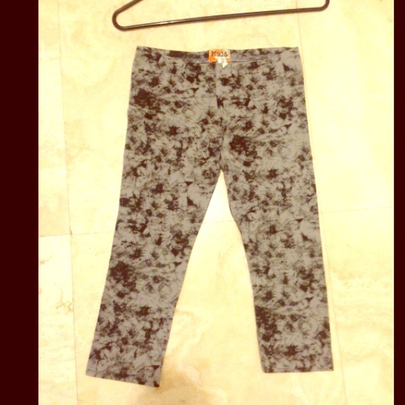 Black tie dye leggings