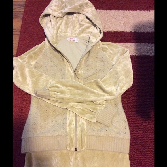 JLO Other - ❤️Gentle Used/JLO SWEATSUIT/grn/hoodie/sweatpants/