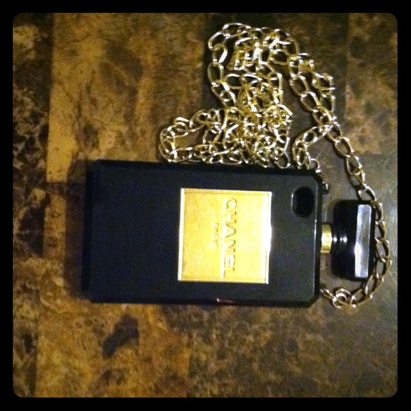 iPhone 4S case