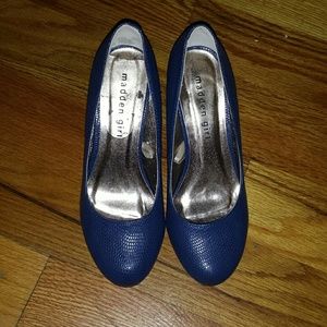 Blue Madden Girl Pumps Size 6 Almost Brand New