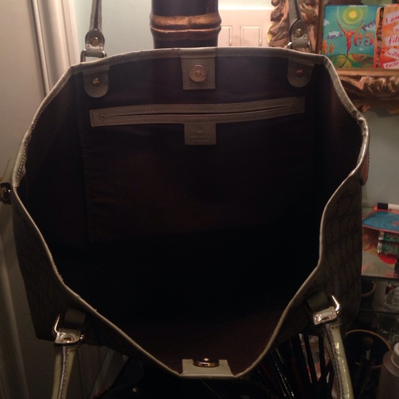 Big delicious GUCCI BAG! It's the classic tote - Picture 3 of 4