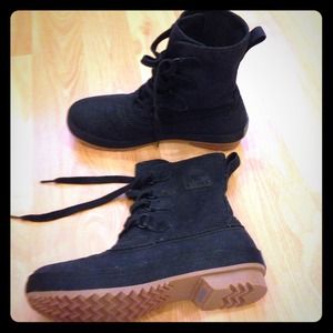 Sorel black canvas lace-up boots