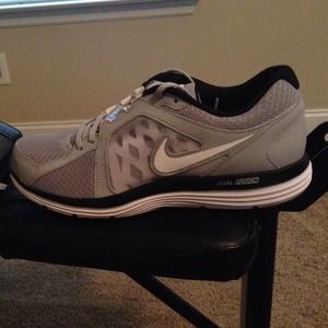 Men's Nike Dual Fusion