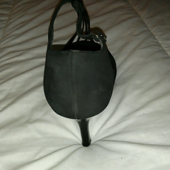 Dress shoes - Picture 3 of 4